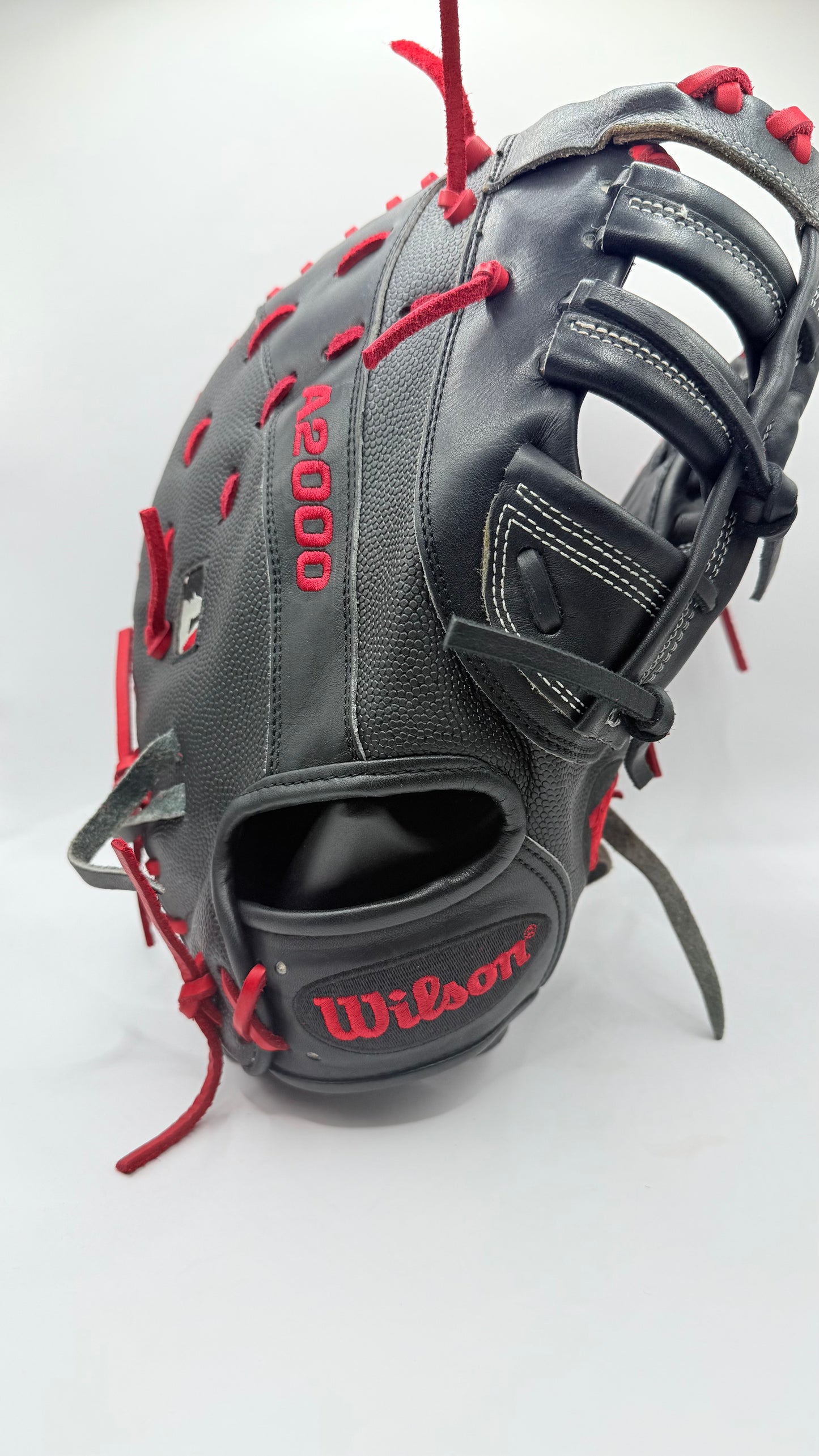 Wilson A2000 2820 12.25” First Base Mitt