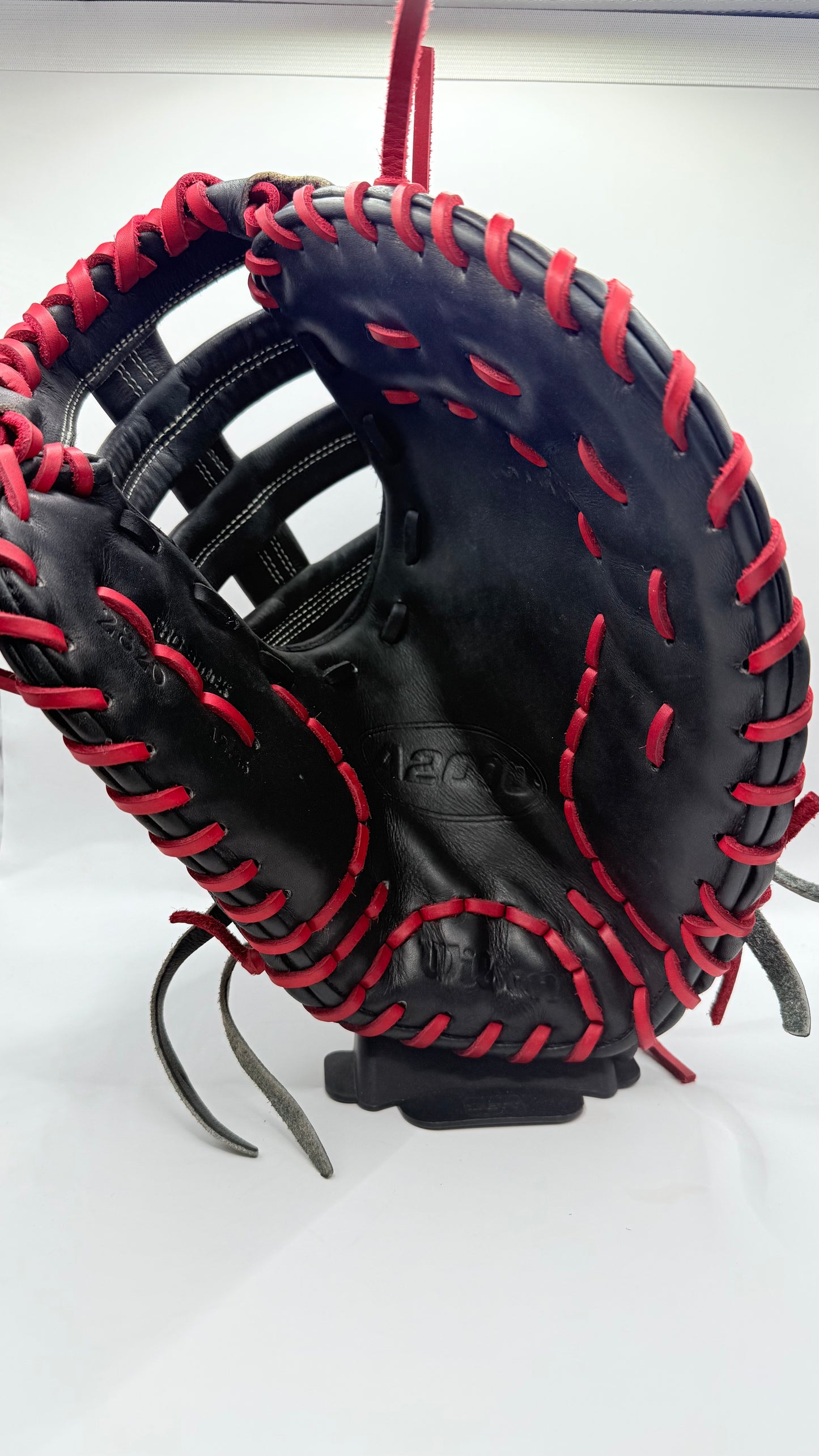 Wilson A2000 2820 12.25” First Base Mitt