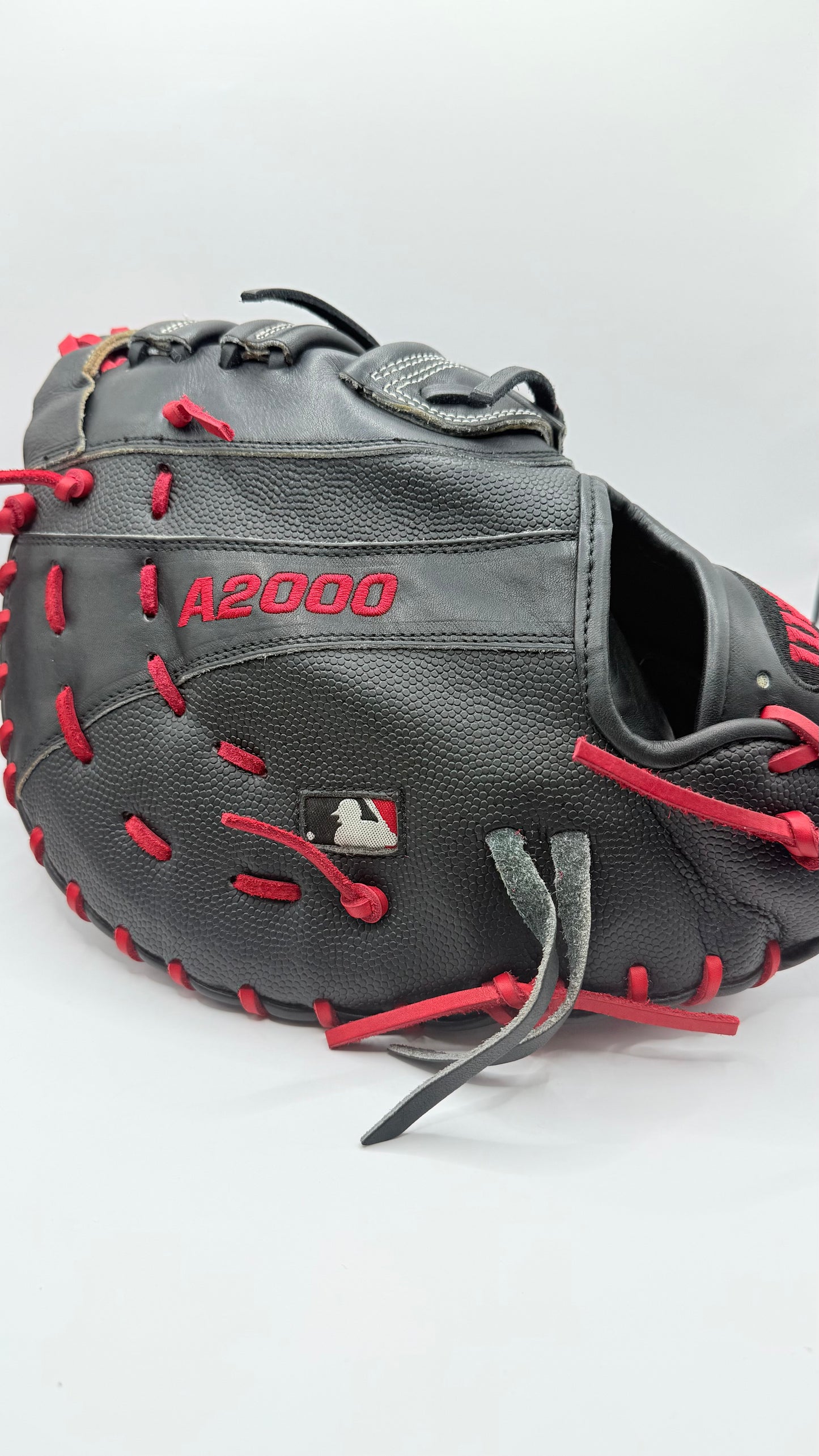 Wilson A2000 2820 12.25” First Base Mitt