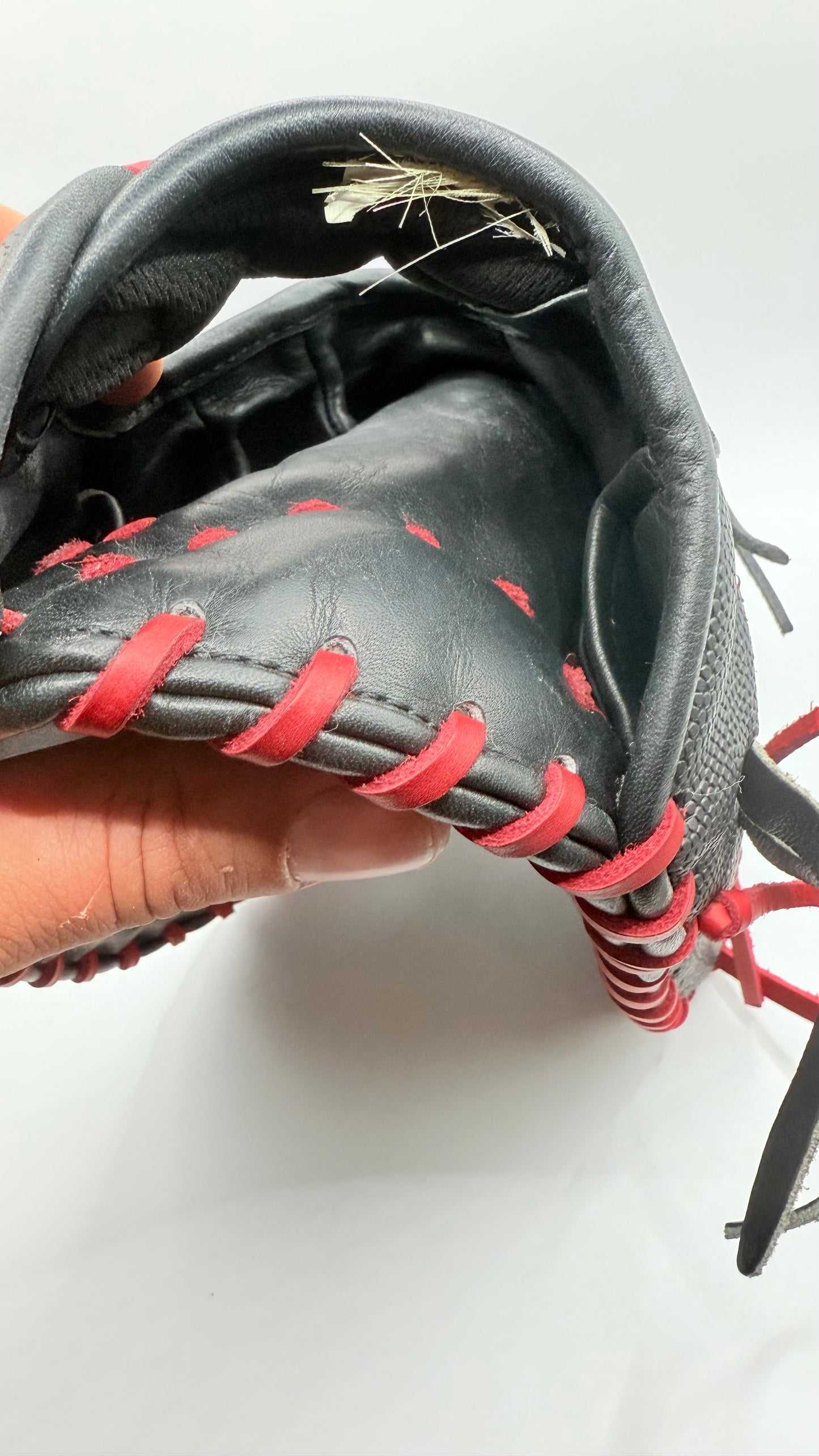 Wilson A2000 2820 12.25” First Base Mitt