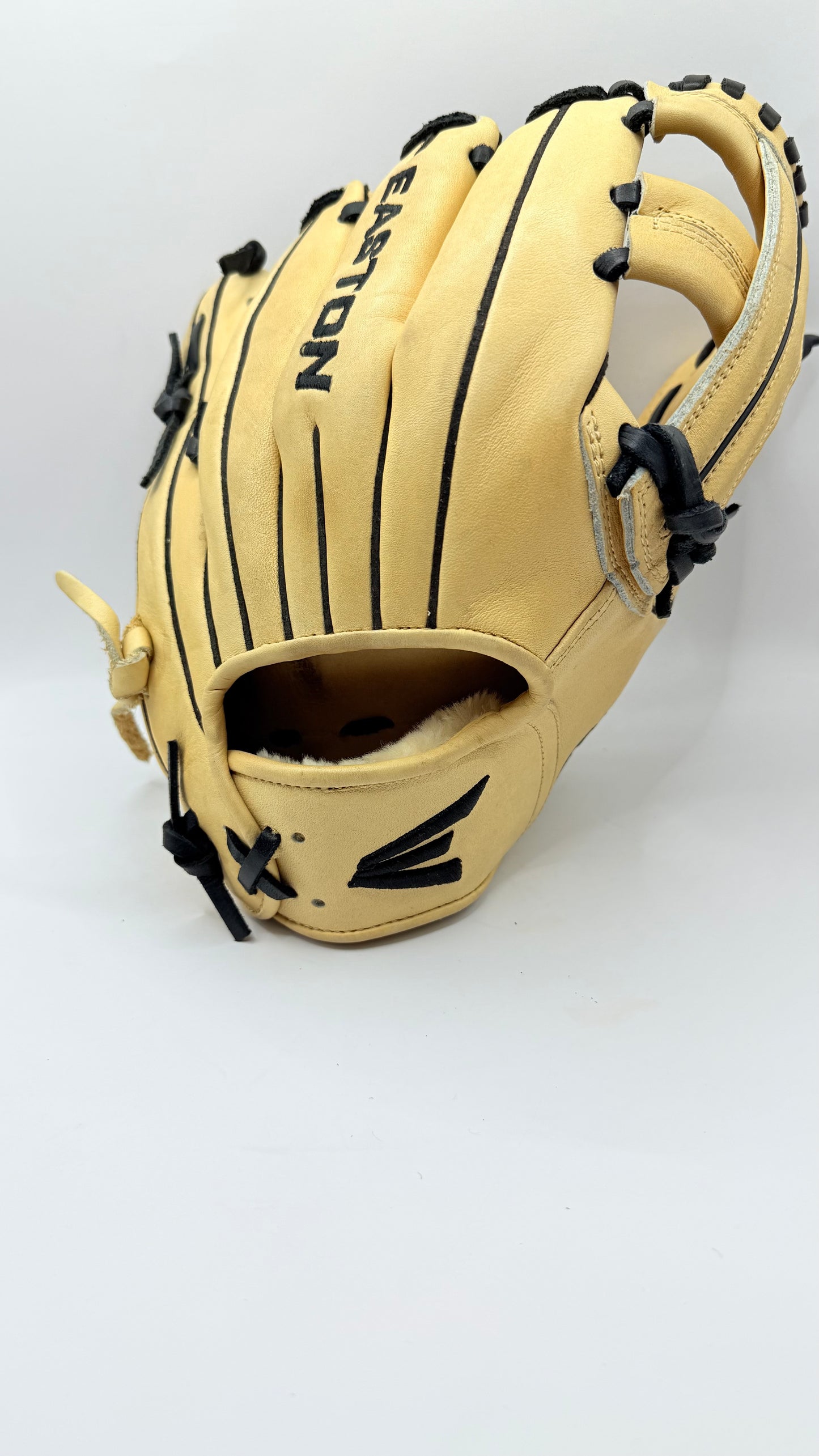 Easton Professional Series 11.5” Infield Glove