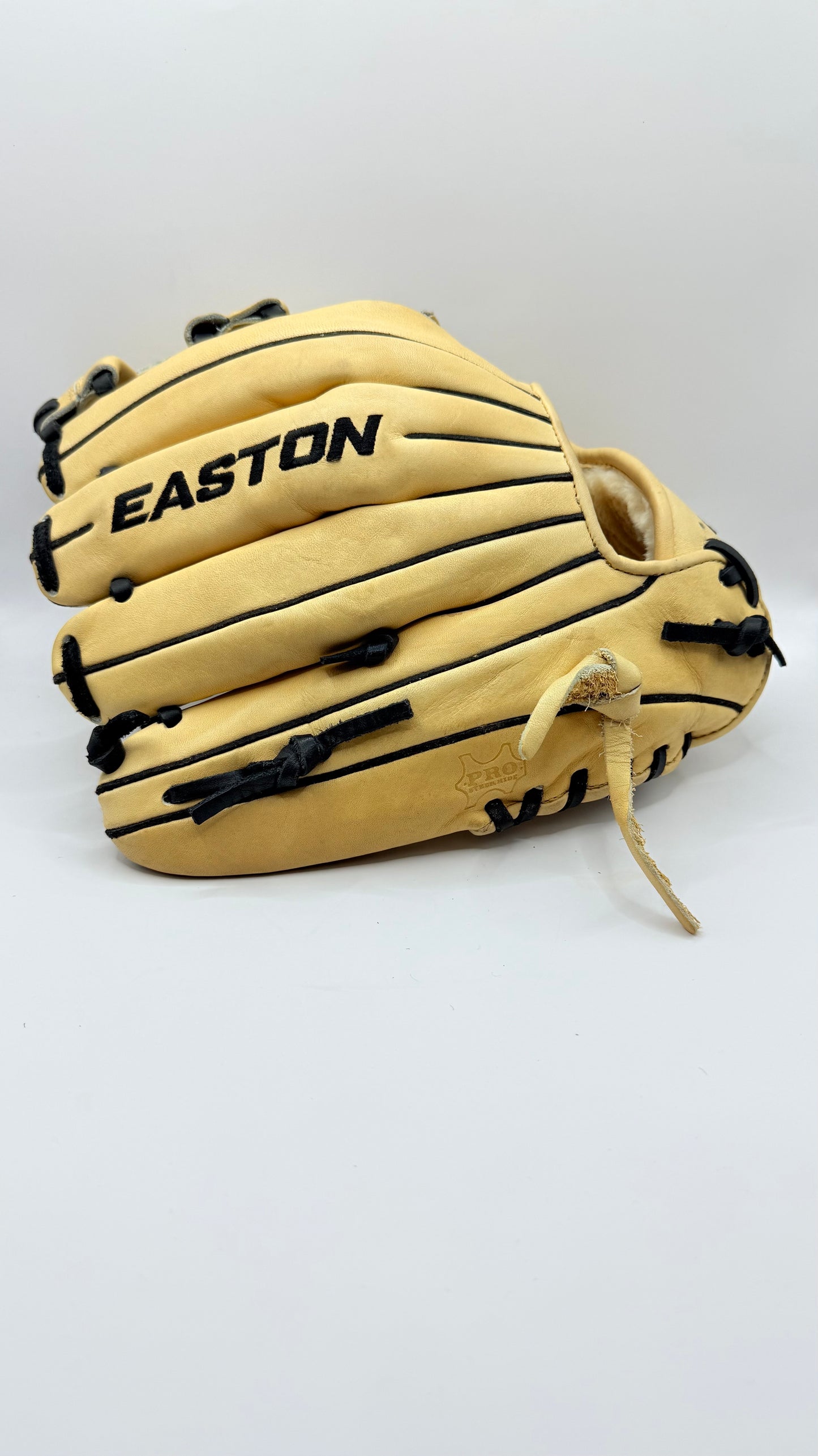 Easton Professional Series 11.5” Infield Glove