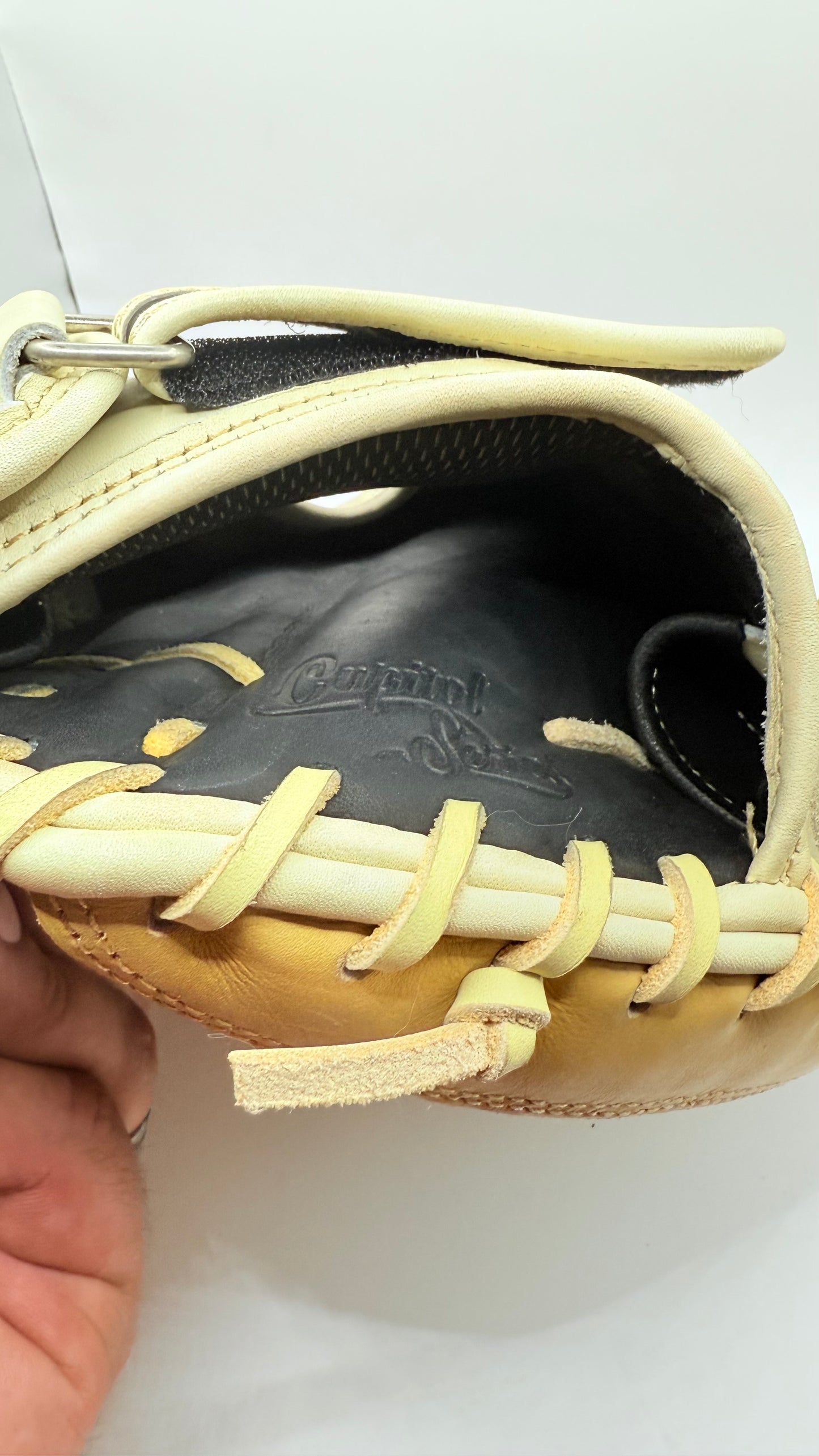 OU Player Issued Marucci Catchers Mitt