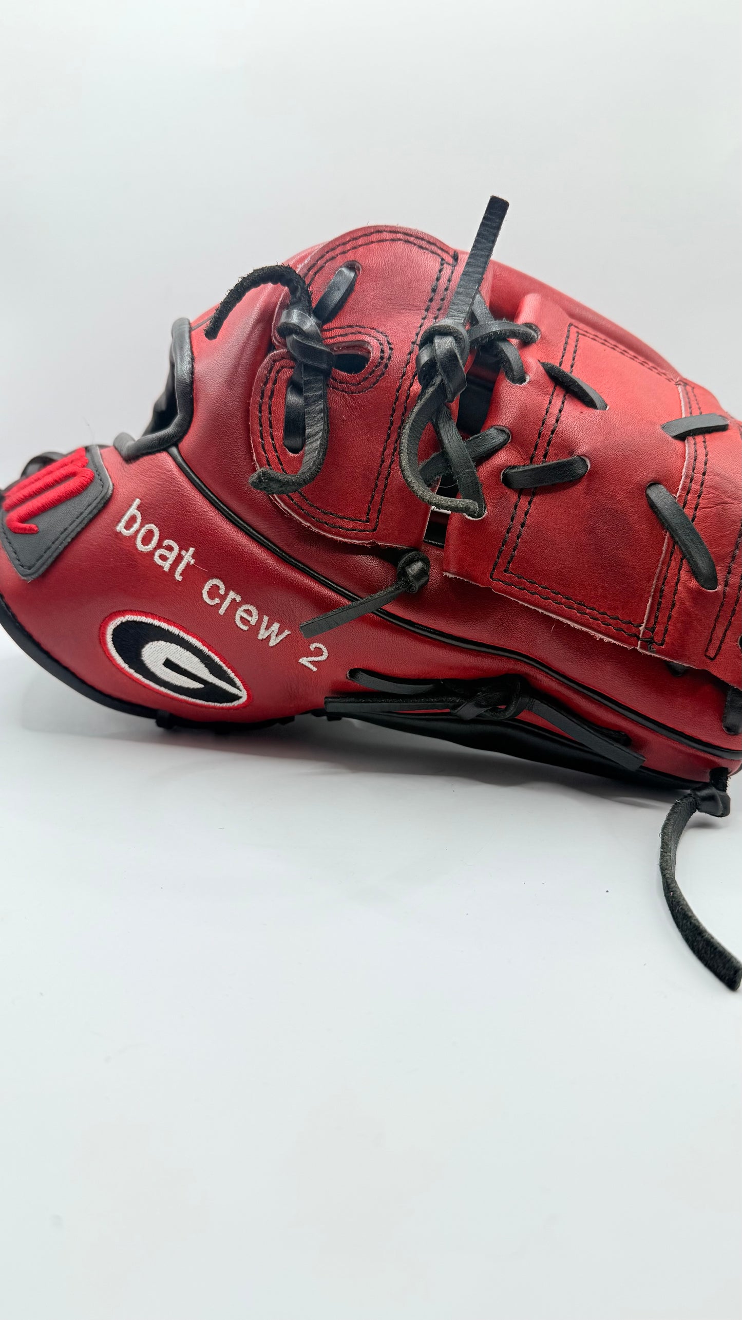 UGA 12.25” Pitching Glove Marucci Capitol