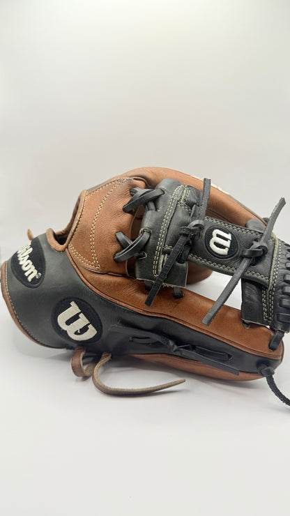 Wilson A2K 1787 11.75” Infield Glove