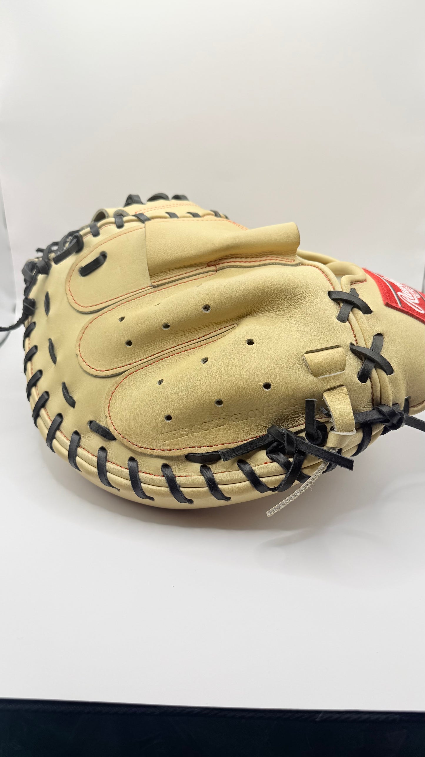 Rawlings Heart of the Hide 33” Catchers Mitt