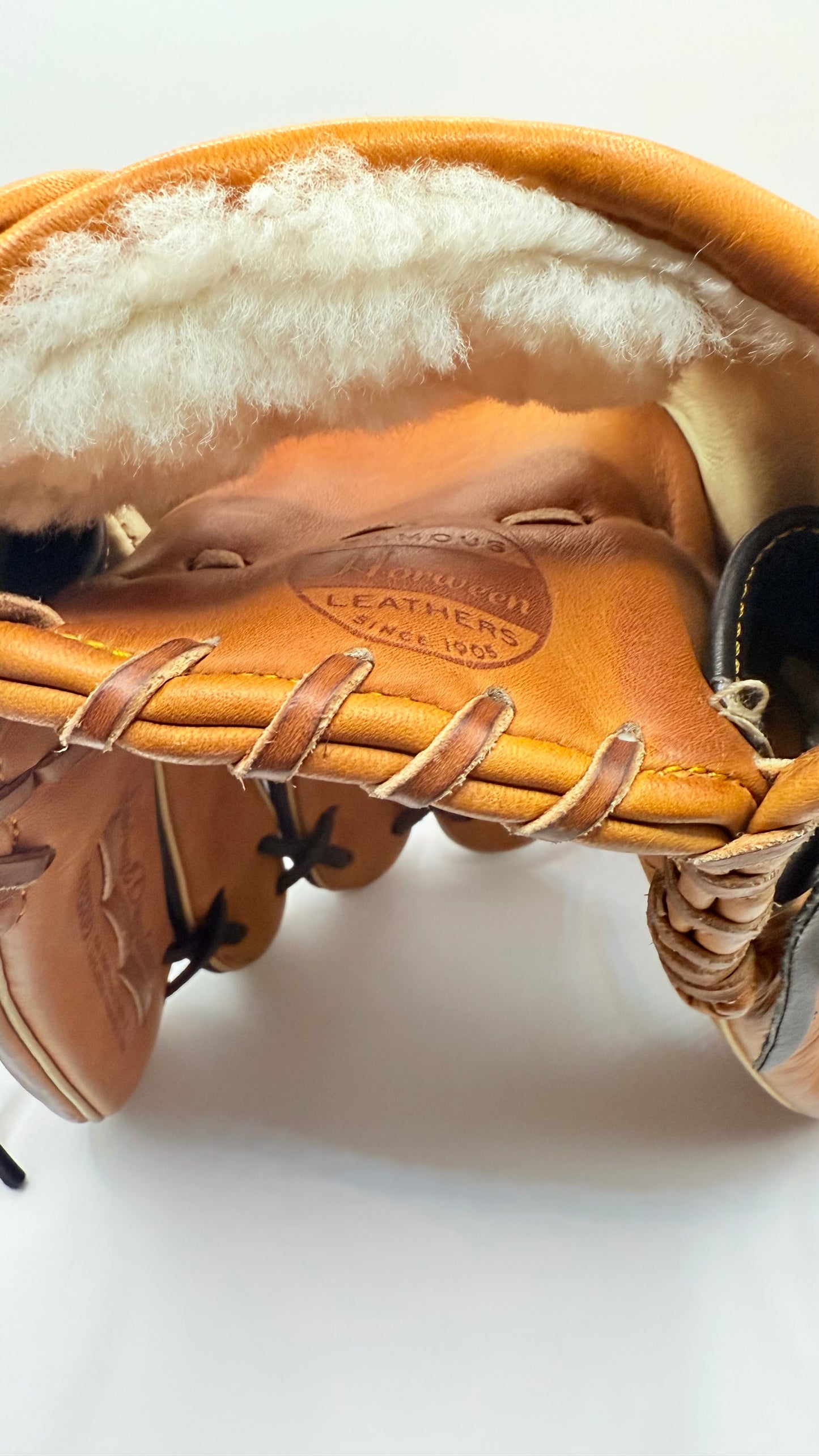 Easton Professional Horween 11.75” Infield Glove